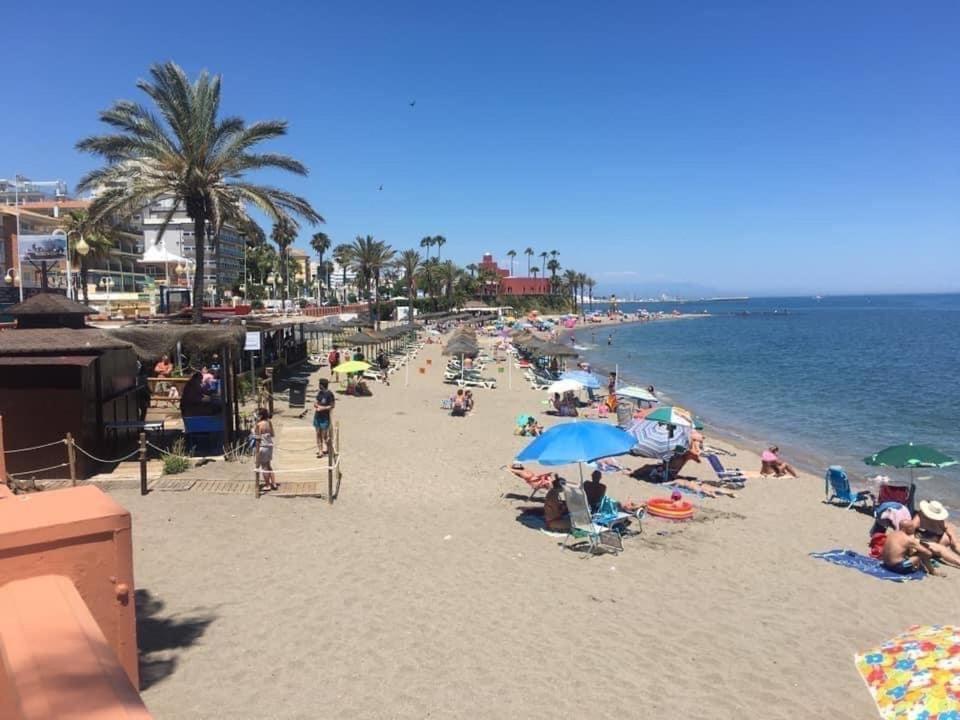 Luxury Beachfront Apartment In Benalmadena Costa Exterior foto