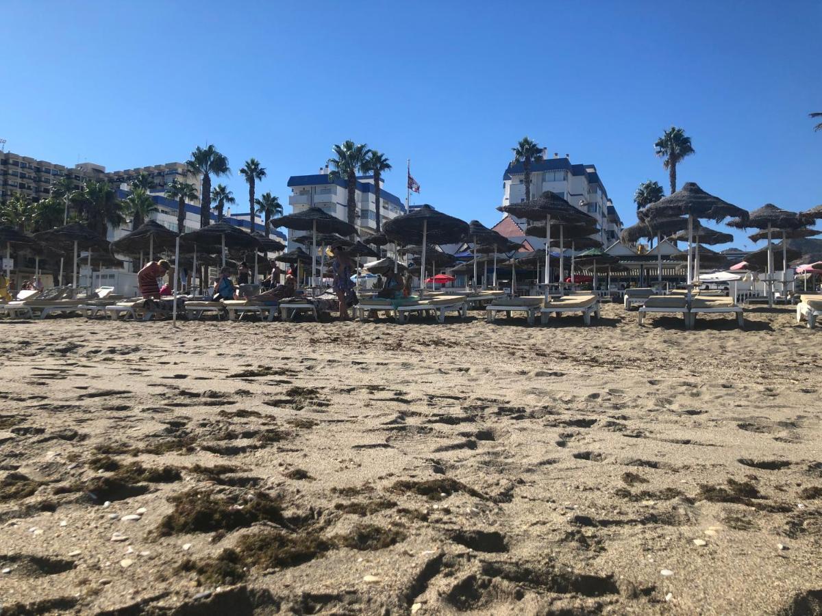 Luxury Beachfront Apartment In Benalmadena Costa Exterior foto