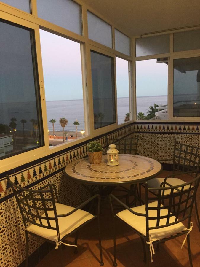 Luxury Beachfront Apartment In Benalmadena Costa Exterior foto