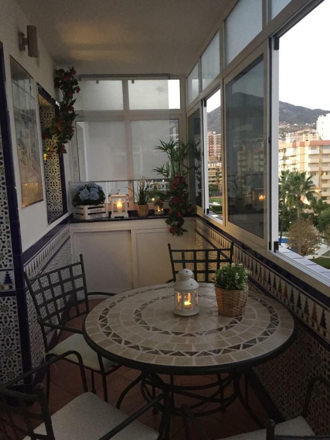 Luxury Beachfront Apartment In Benalmadena Costa Exterior foto