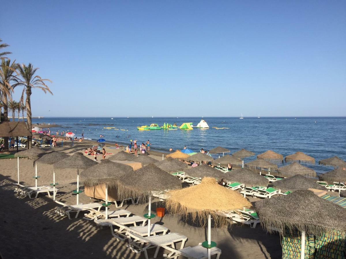 Luxury Beachfront Apartment In Benalmadena Costa Exterior foto