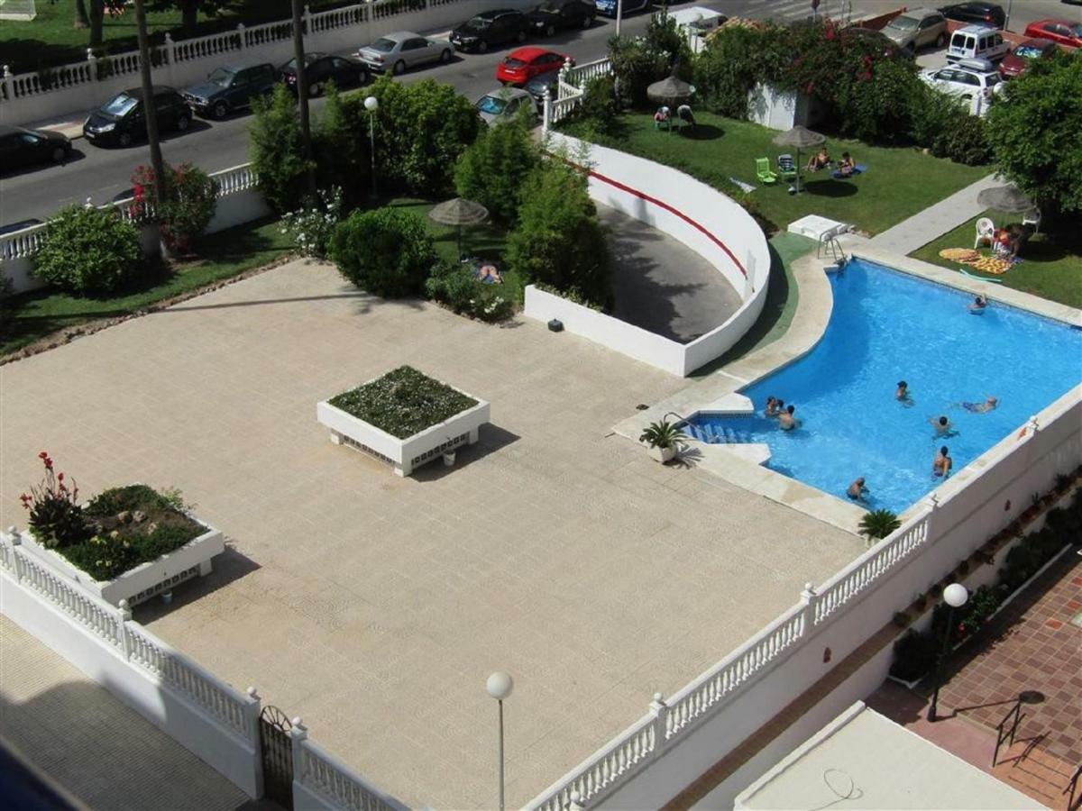 Luxury Beachfront Apartment In Benalmadena Costa Exterior foto