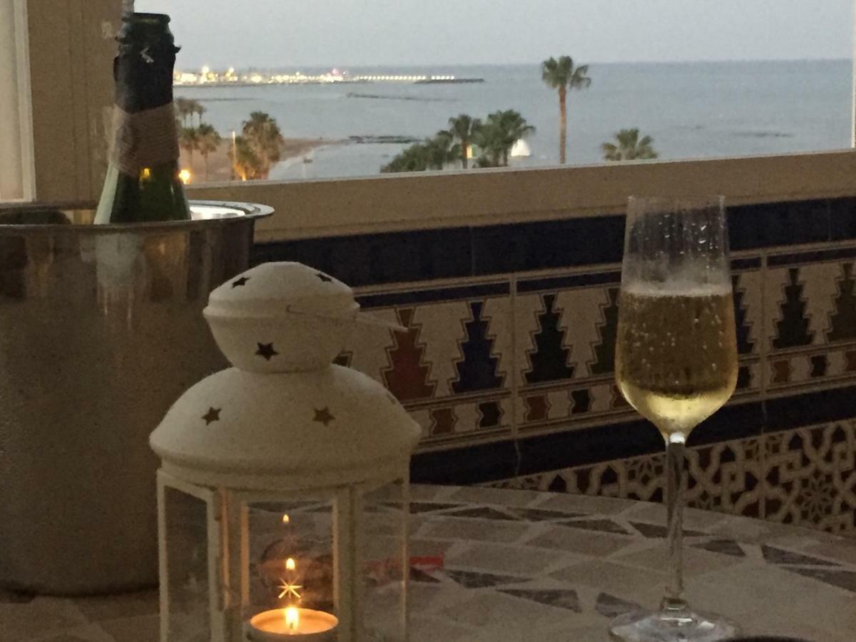 Luxury Beachfront Apartment In Benalmadena Costa Exterior foto